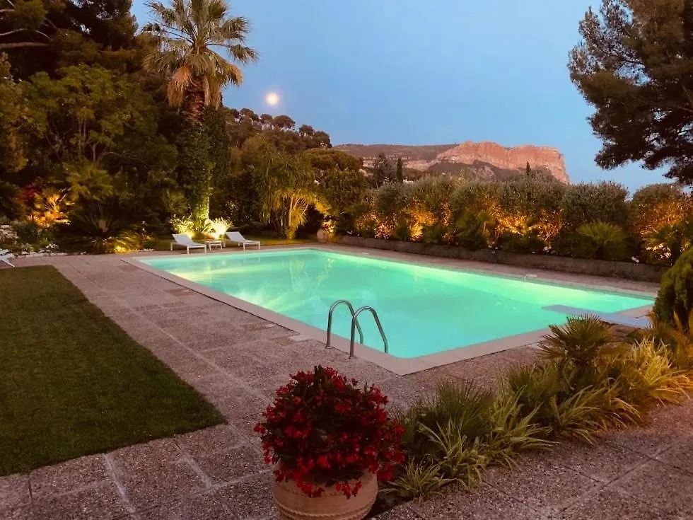 Oasis De Verdure - Elegance En Provence - Piscine - 1 A 6 Personnes Cassis 0*,  France