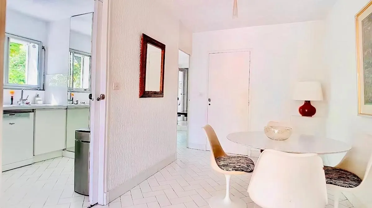 Oasis De Verdure - Elegance En Provence - Piscine - 1 A 6 Personnes كاسيس 0*,  فرنسا